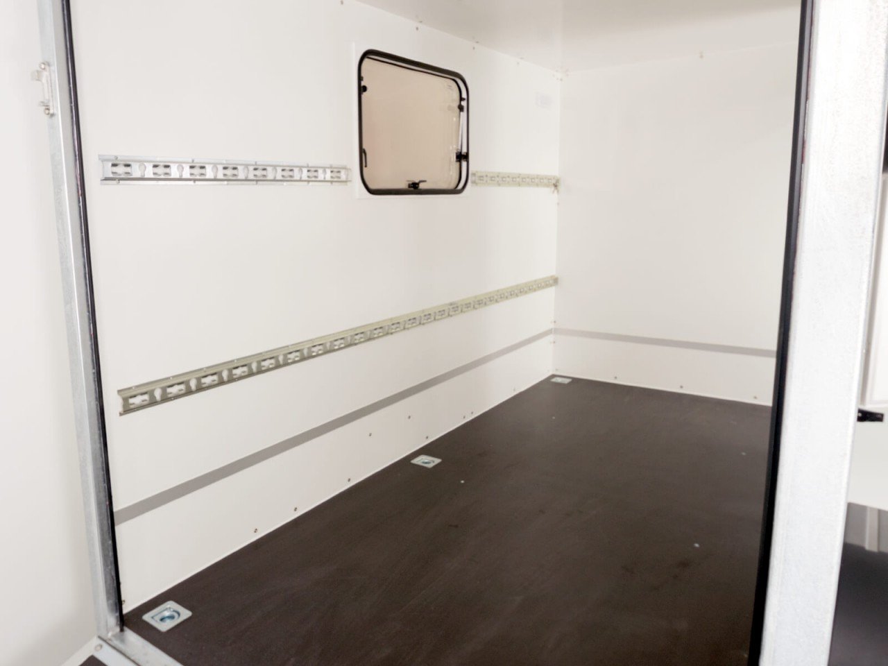 Blyss Kofferanhänger 146x304cm Höhe:180 1,3t|Rampe|Tür|2 Fenster-Neu - Image 10