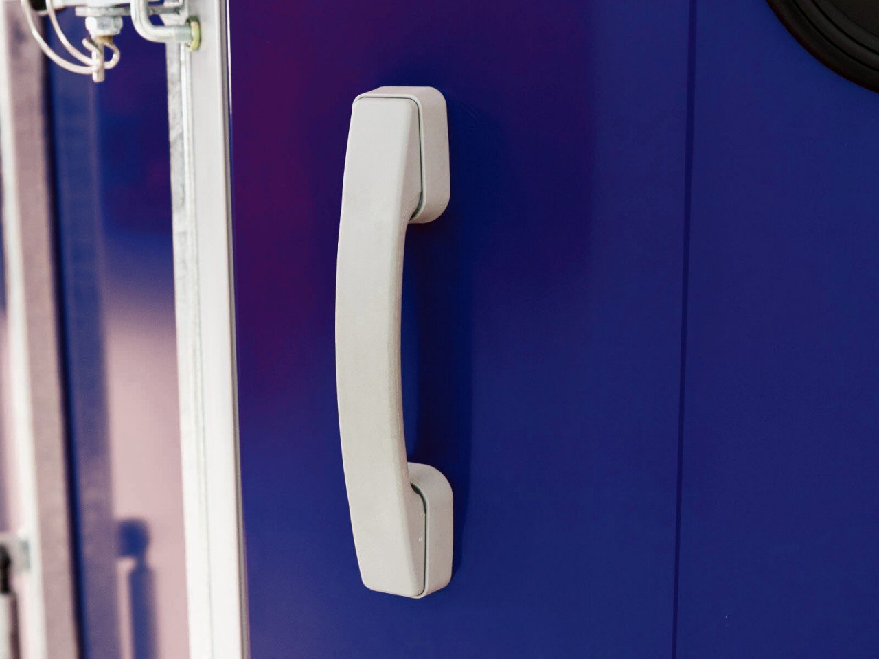 Ifor Williams Pferdeanhänger HB511|Heckklappen-Türkombination|blau-Neu - Image 5