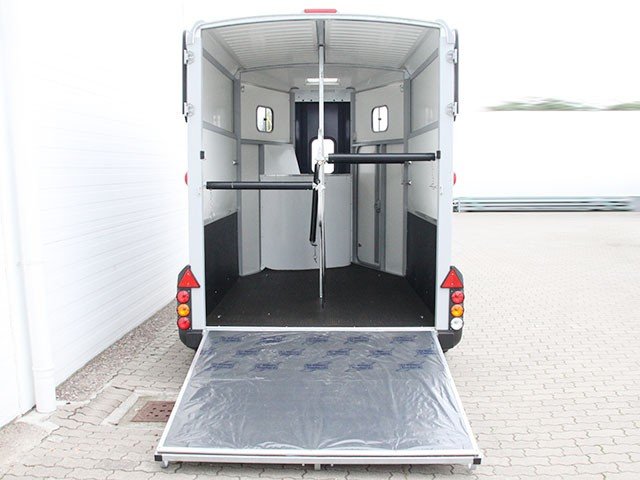 Ifor Williams Pferdeanhänger HB511|Sattelkammer|blau|-Neu - Image 11