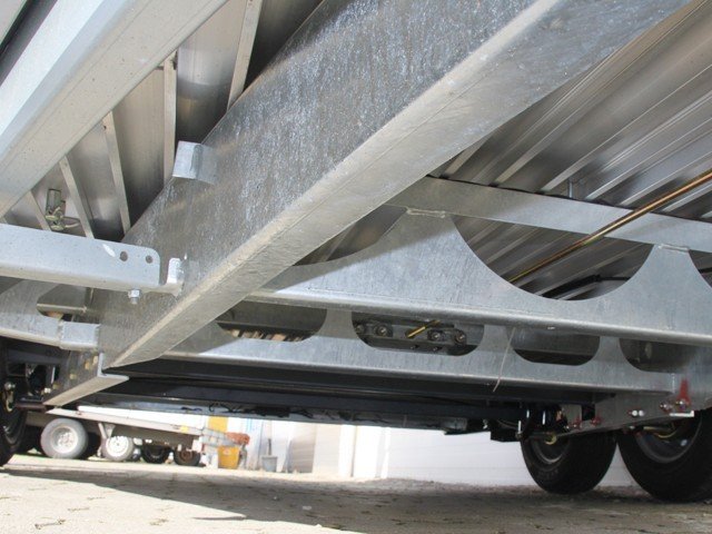 Ifor Williams Pferdeanhänger HB511|Heckklappen-Türkombination|schwarz-Neu - Image 2