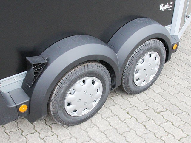 Ifor Williams Pferdeanhänger HB506|Sattelkammer|schwarz-Neu - Image 4