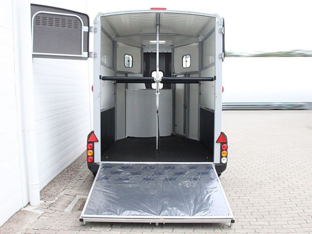 Ifor Williams Pferdeanhänger HB511|Sattelkammer|anthrazit-Neu - Image 10