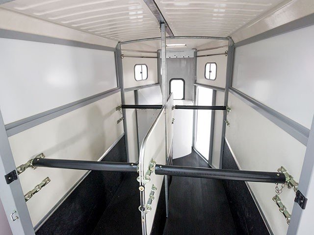 Ifor Williams Pferdeanhänger HB506|Sattelkammer|Silber-Neu - Image 12